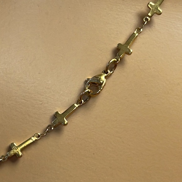 Vintage Religious Gold Crosses Necklace - Picture 4 of 4
